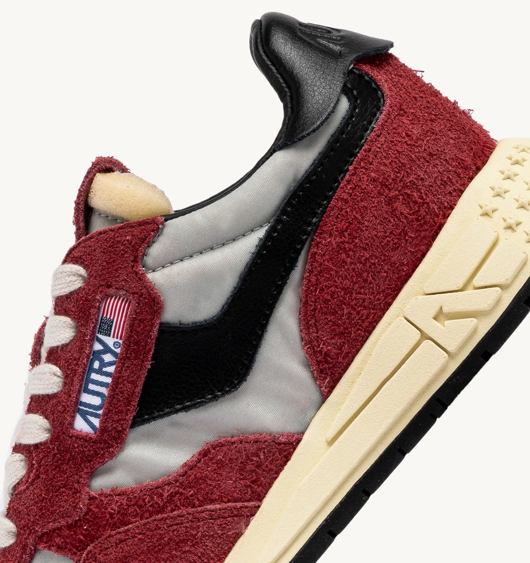 AUTRY NEW ARRIVALS WOMAN WOMAN  REELWIND LOW SNEAKERS IN RED AND BLACK NYLON AND SUEDE