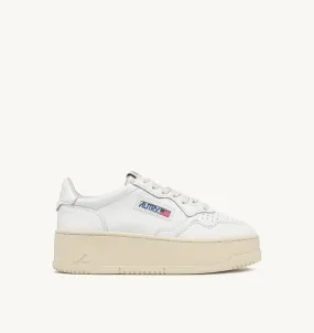 AUTRY NEW ARRIVALS WOMAN WOMANMEDALIST PLATFORM SNEAKERS IN WHITE LEATHER