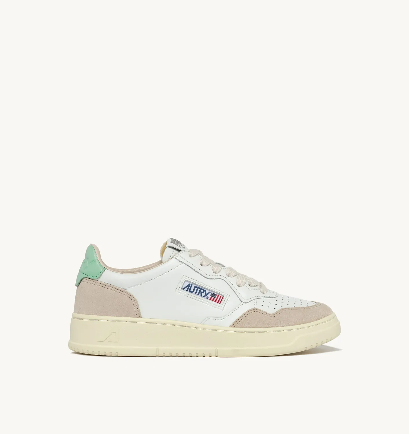 AUTRY SNEAKERS WOMANMEDALIST LOW SNEAKERS IN WHITE AND GREEN LEATHER AND LEATHER SUEDE