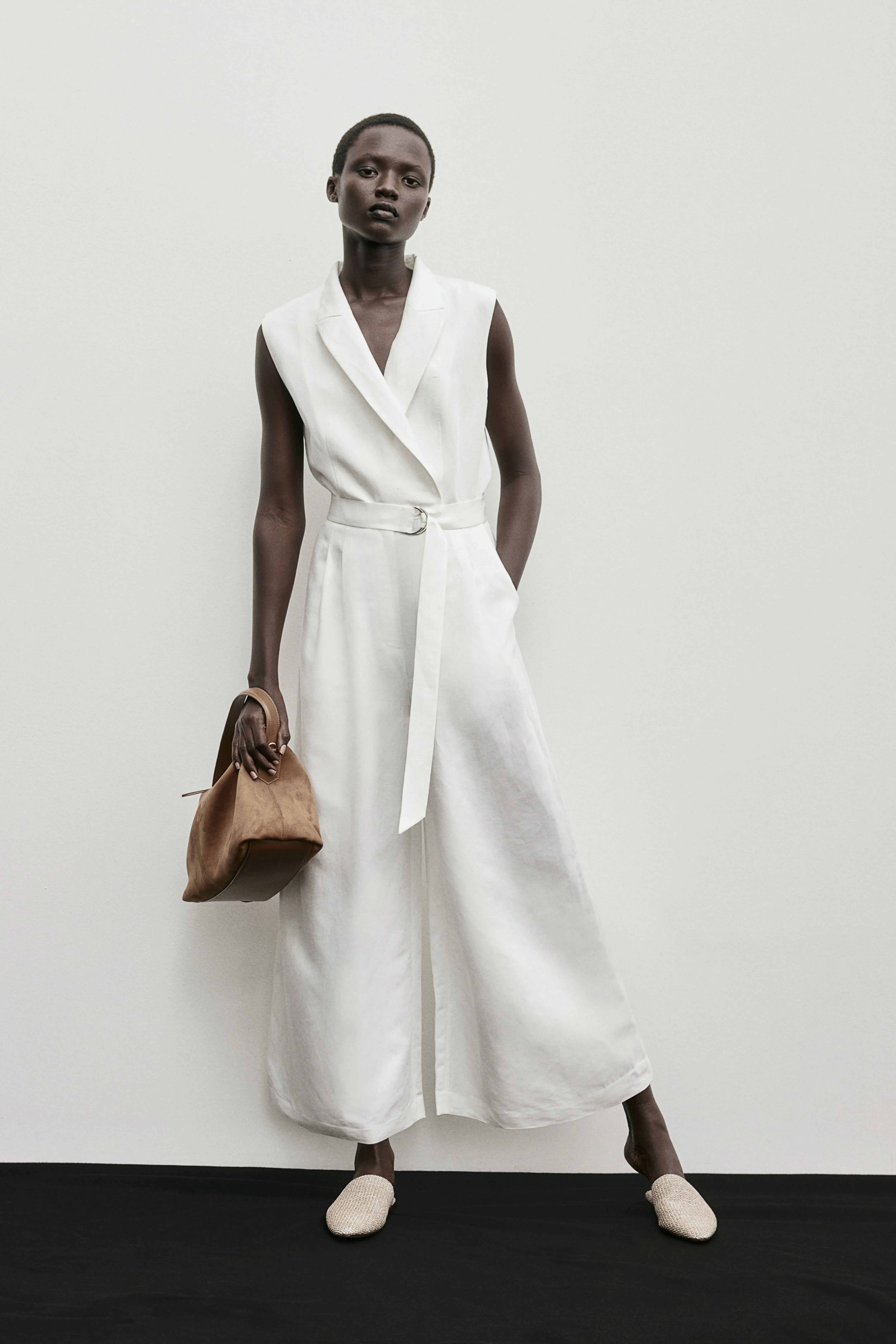 Linen-blend jumpsuit - V-neck - Sleeveless - White - Ladies | H&M GB