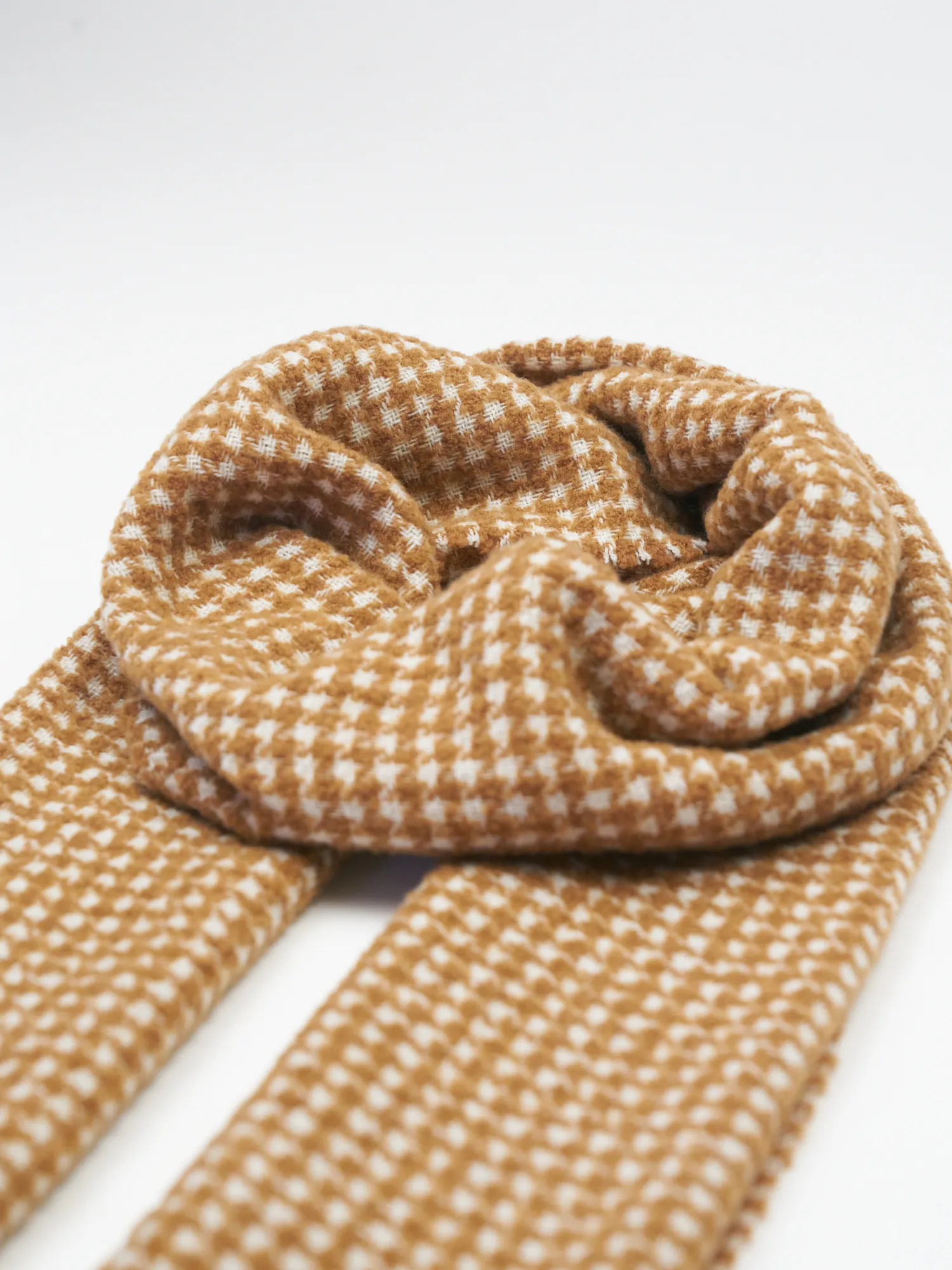 Markt Scarf Camel/ White 