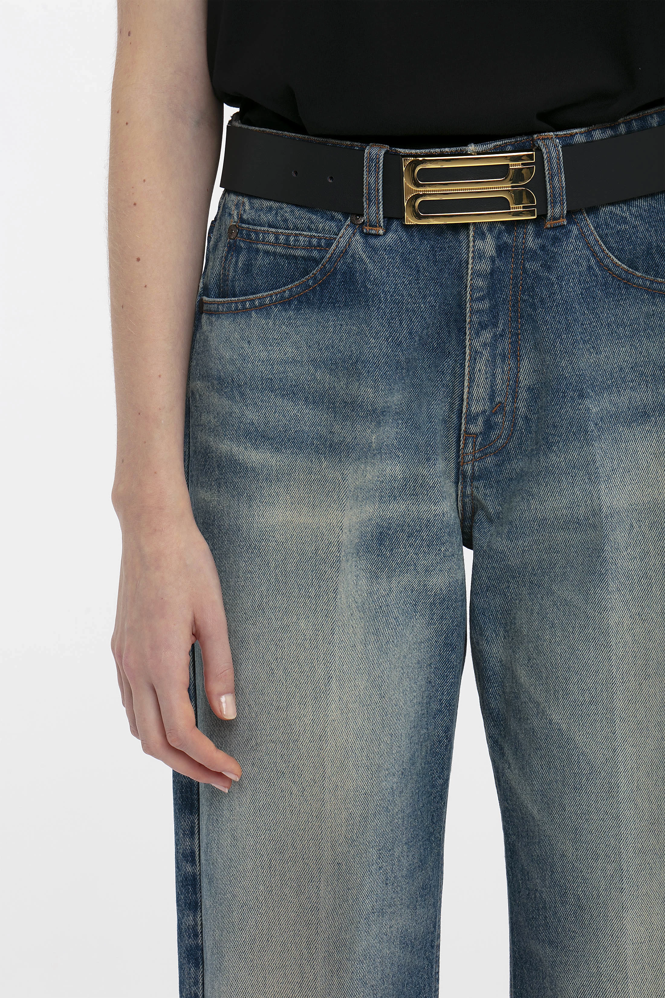 Relaxed Straight Leg Jean In Antique Indigo Wash