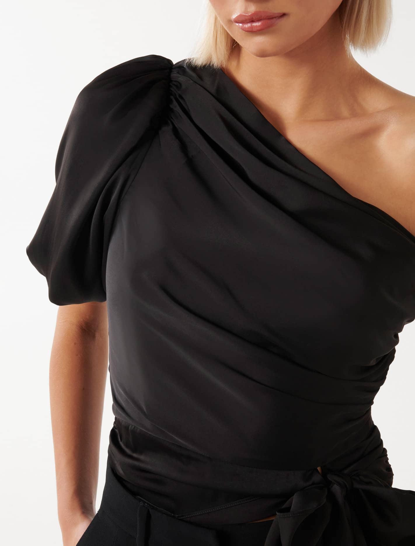 Stassi One-Shoulder Top