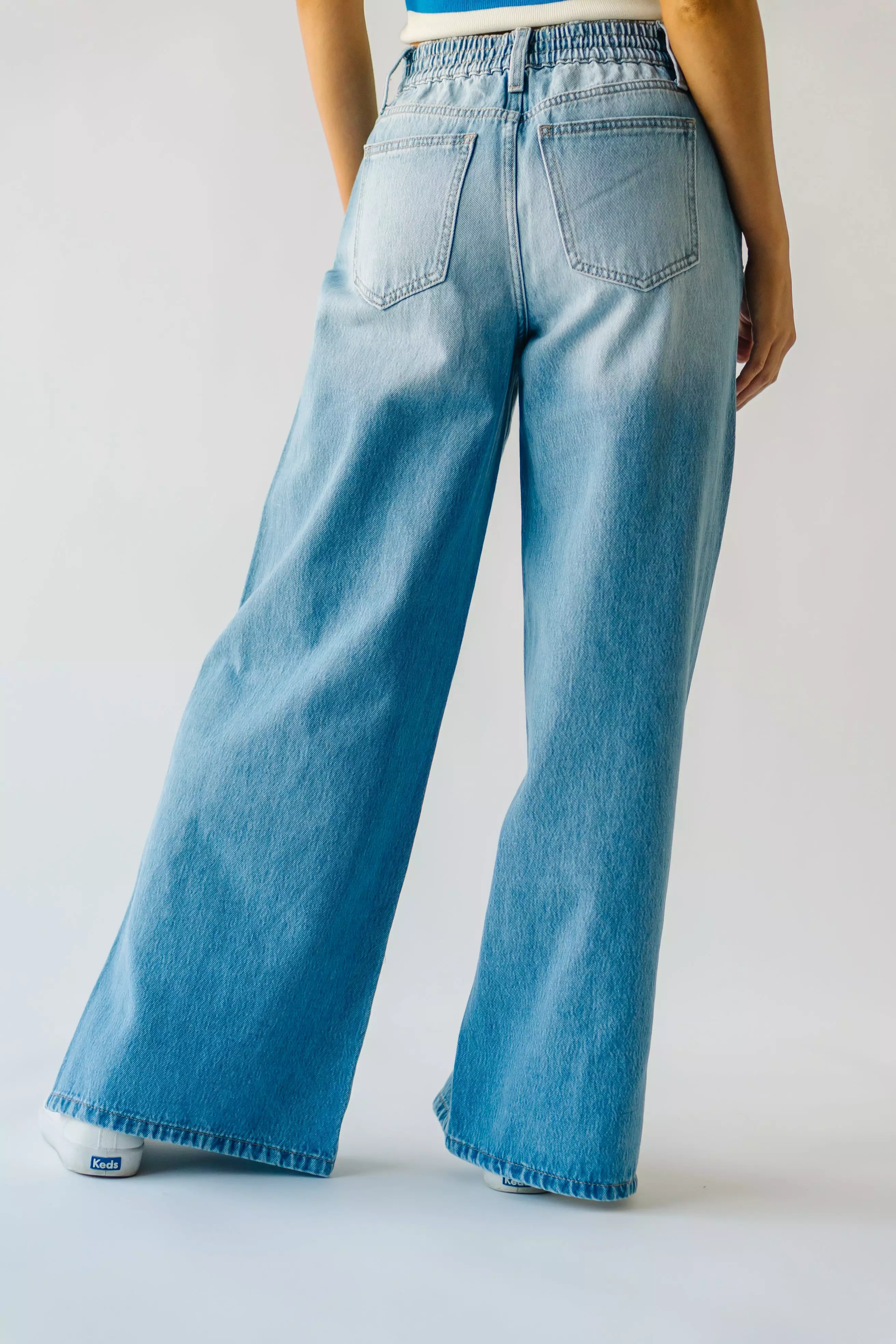 The Phineas High Rise Wide Leg Jean in Medium Blue